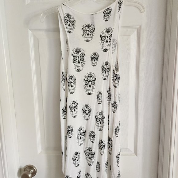 H&M Sugar Skull Asymmetrical Tank Top - Picture 2 of 2